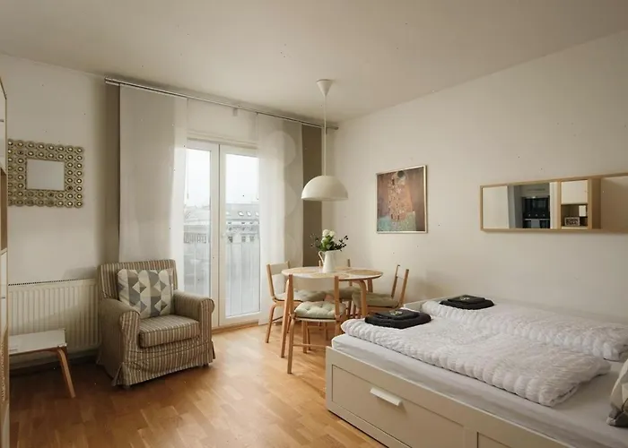 Family-friendly Cozy In Mariahilfer וינה