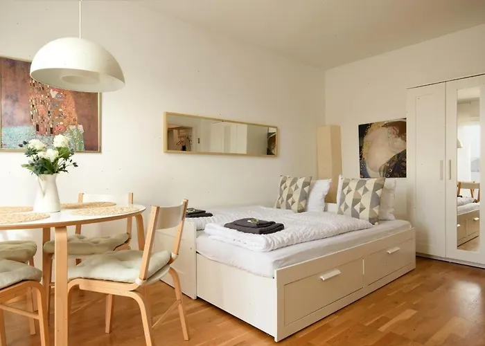Family-friendly Cozy In Mariahilfer דירה